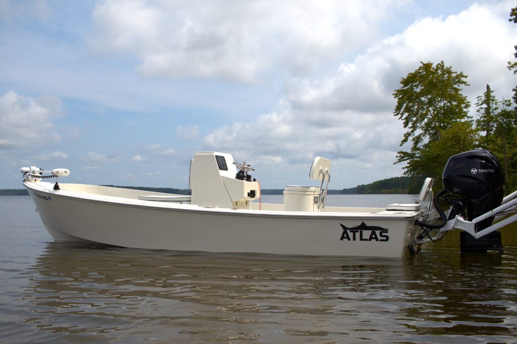 Side profile of the Atlas Boatworks 23F bay boat