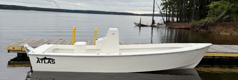 Atlas Boatworks 23F at a dock